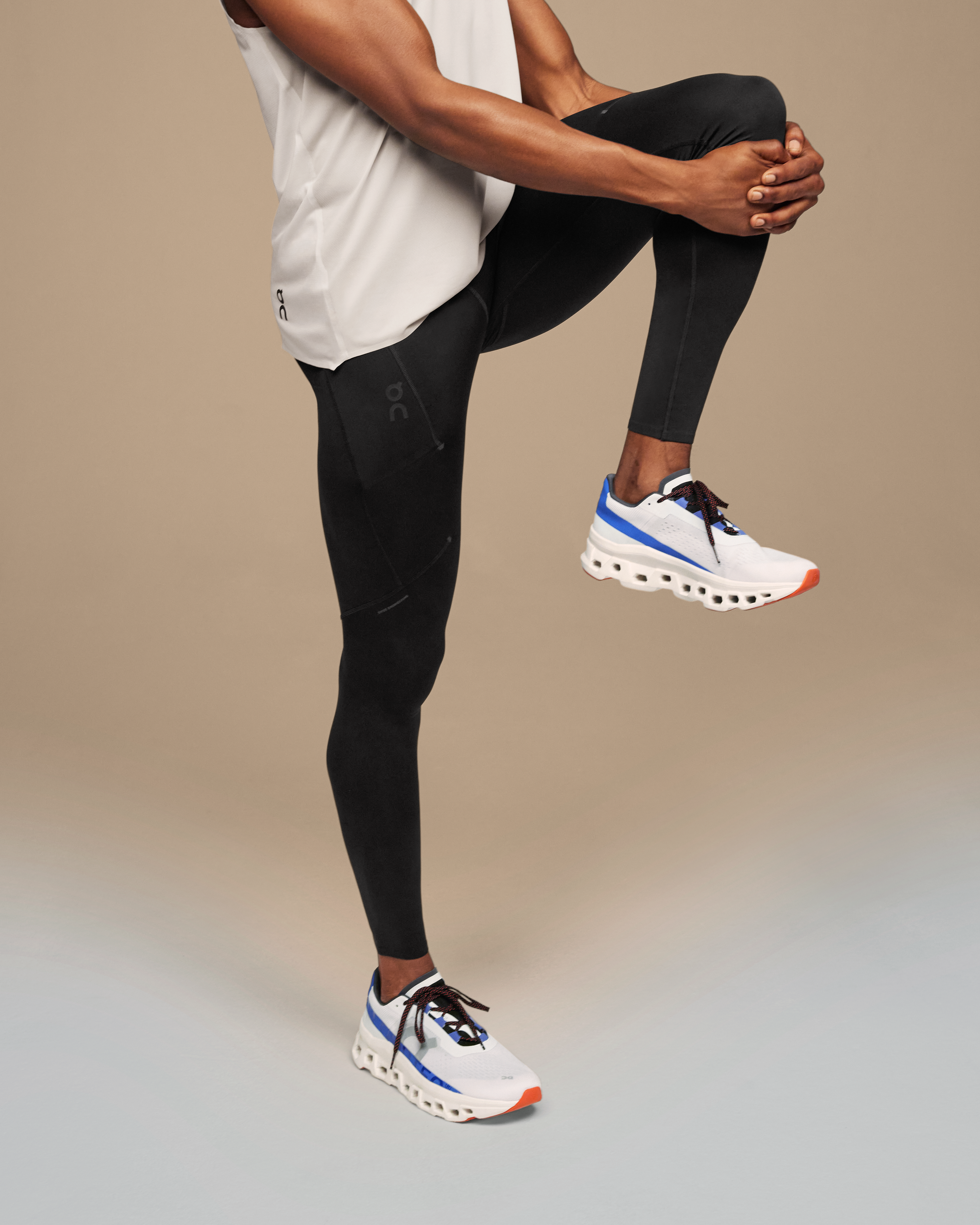 Gently Used On Men's Tights – On, Inc